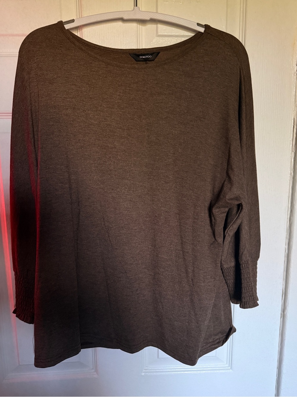Dakotoo Brown 3/4 Sleeve Knit Top with Smocked Cuffs